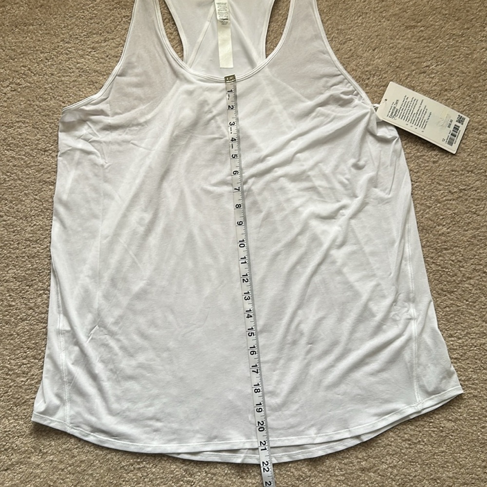Lululemon Essential Tank Pleated Size 12 - Picture 3 of 9
